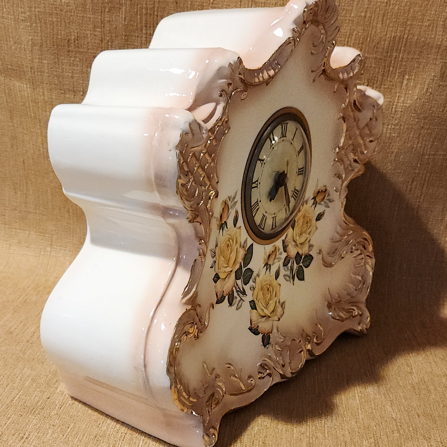 Vintage 1979 Ceramic Rose Mantel Clock – Hand-Painted Yellow Floral & Gold Gilt – Romantic Cottagecore Decorative Clock (Non-Working)