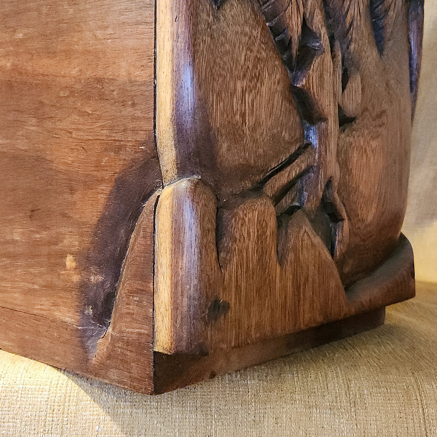 Vintage Hand-Carved Wood Keepsake Trunk – Bas-Relief Figural Scene with Dog – Artisan Handcrafted Memory Chest – Boho Global Decor