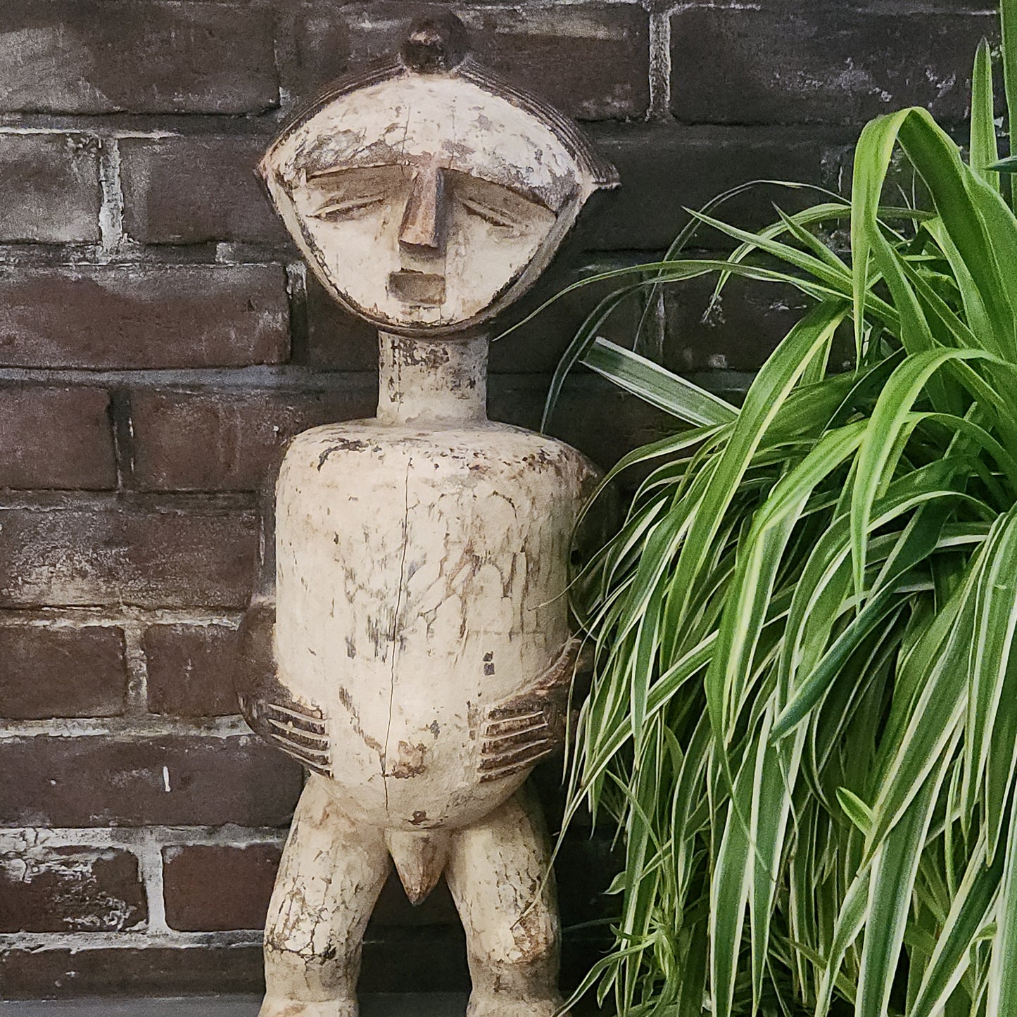 Vintage Ambete Reliquary Figure – Hand-Carved African Tribal Sculpture