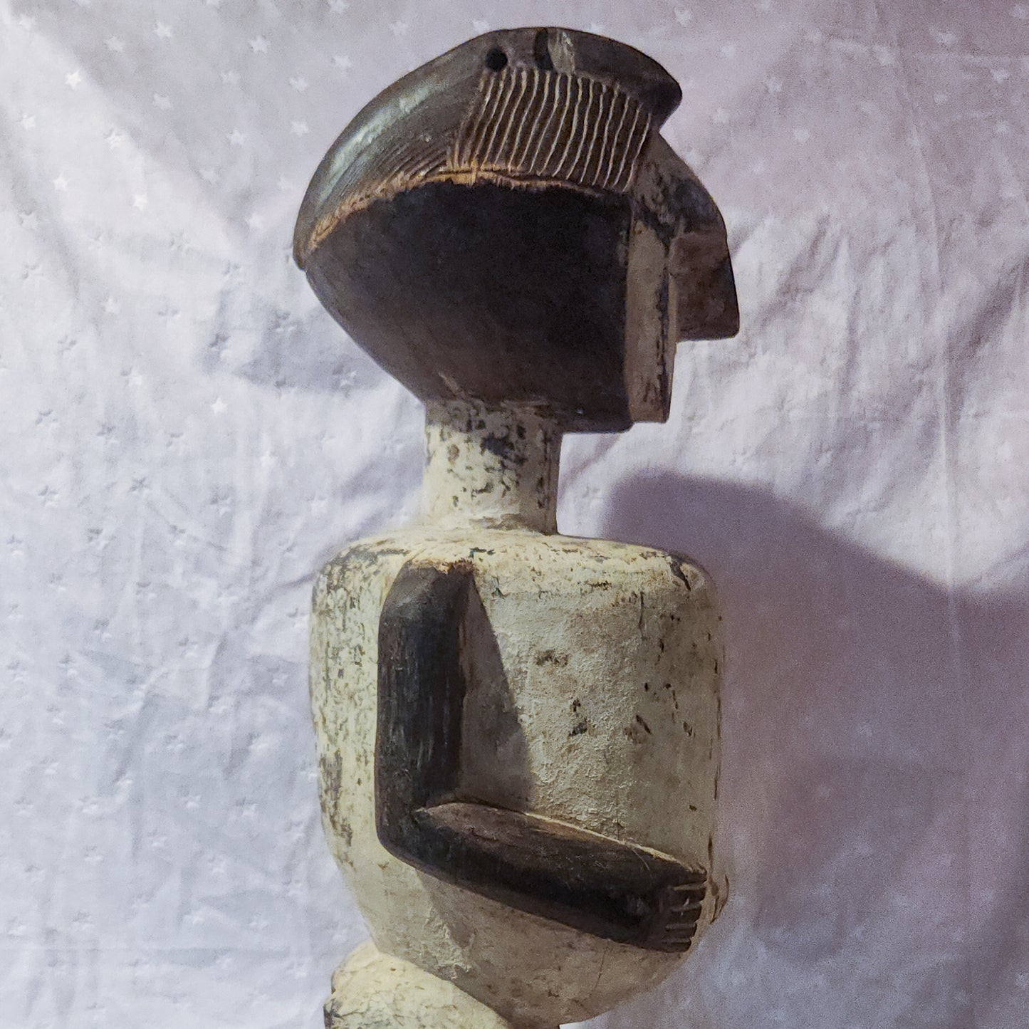 Vintage Ambete Reliquary Figure – Hand-Carved African Tribal Sculpture